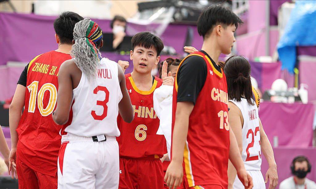 全运会排球女子成年组1／4交叉赛江苏女排完胜辽宁 挺进四强（全运会女排成年组1／4交叉赛：江苏完胜辽宁 晋级四强）