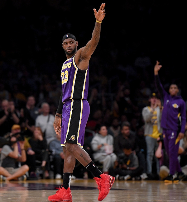 巴特：曾建议曼联签下克罗斯和博格巴，但是高层只选择了后者（巴特披露：曾建议曼联同时签下克罗斯与博格巴，高层最终仅选择博格巴）