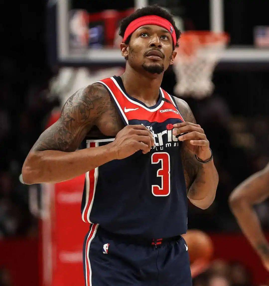 队报周末最佳法国阵：救世主阿雷，核心科内，独造五球奥利塞（《队报》评选法国周末最佳阵容：阿雷化身救世主，科内掌舵中场，奥利塞独造五球）