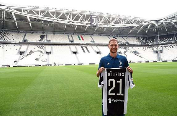 贝尔：最喜欢进球是欧冠决赛倒钩；我当评论员不是为了上头条（贝尔谈生涯与转型：最爱欧冠决赛倒钩，做评论员不为上头条）