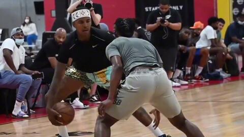 关键三分稳到不行（关键三分稳如泰山）