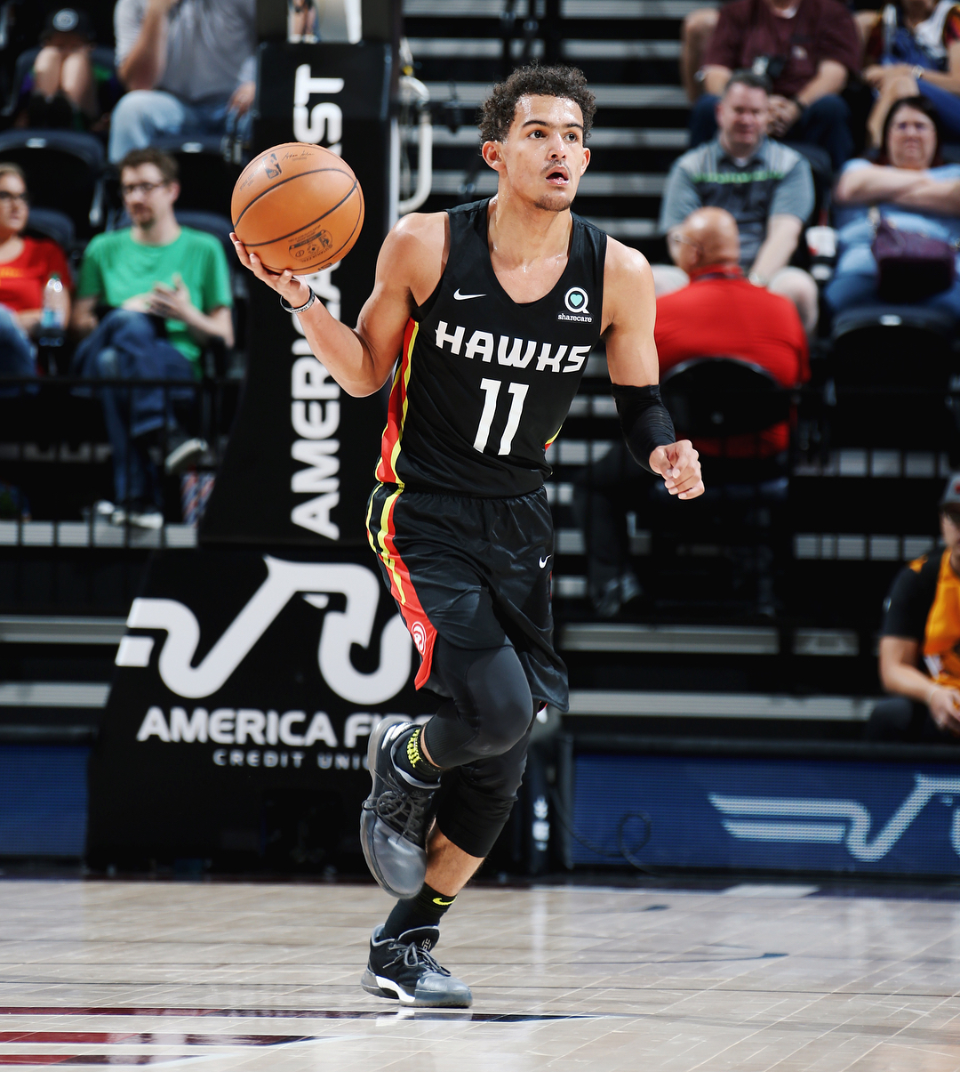 前往耶稣撒冷接受信仰理疗的阿劳霍，登上飞机 预计他今年不会回归（阿劳霍飞往耶路撒冷接受信仰理疗，预计今年无缘回归）